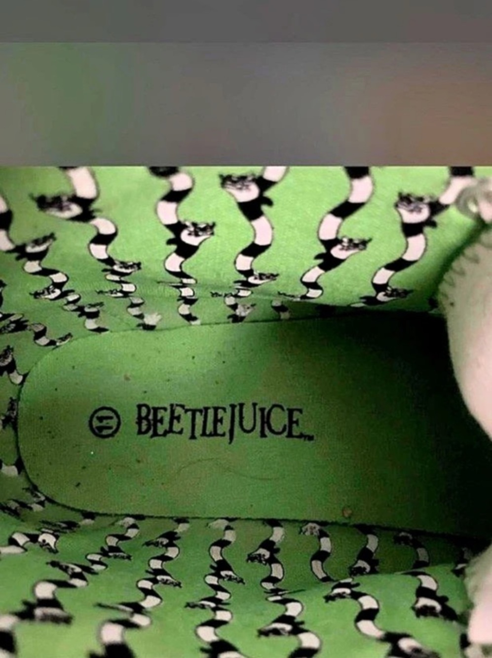 Beetlejuice Striped Green & Black Sneakers Like New - Picture 6 of 6
